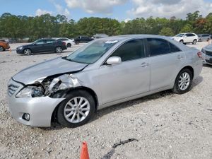 Toyota Camry BASE 2.5L 4 2011