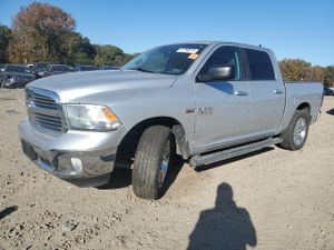 RAM 1500 SLT 5.7L 8 2014