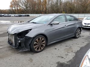 Hyundai Sonata SE 2.4L 4 2014