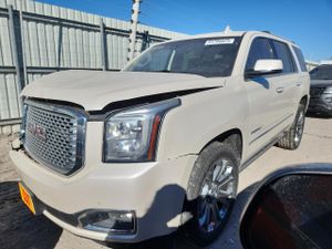 GMC Yukon DENALI 6.2L 8 2015