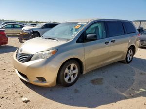 Toyota Sienna 3.5L 6 2014
