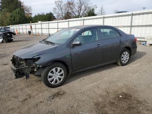 Toyota Corolla BASE 1.8L 4 2013