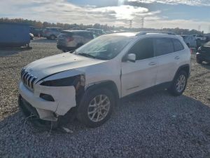 Jeep Cherokee LATITUDE 2.4L 4 2015