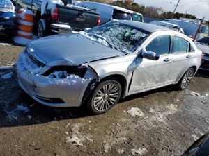 Chrysler 200 LIMITED 2.4L 4 2011