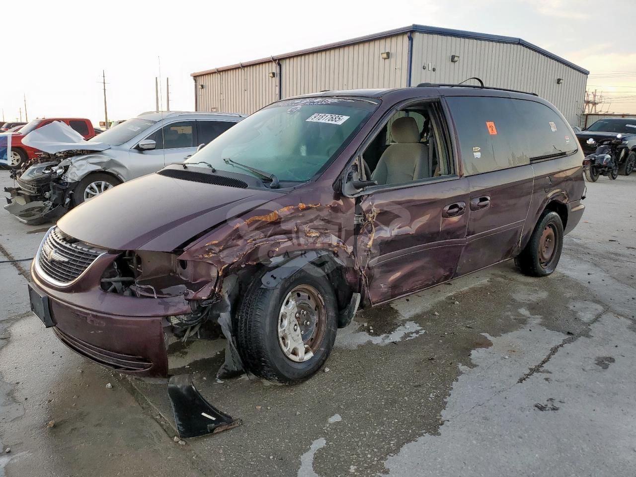 Chrysler Town & Country LX 3.3L 6 2004