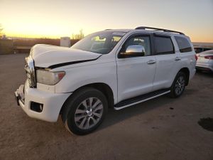 Toyota Sequoia LIMITED 5.7L 8 2015