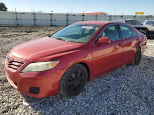 Toyota Camry BASE 2.5L 4 2010