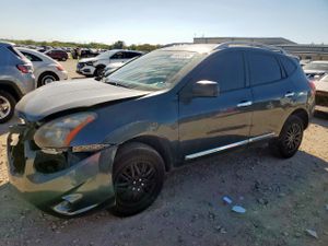 Nissan Rogue S 2.5L 4 2015