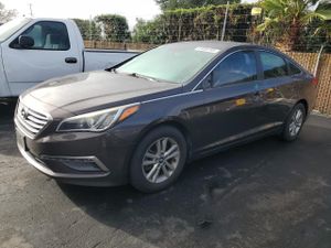 Hyundai Sonata SE 2.4L 4 2015