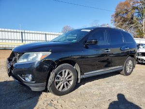 Nissan Pathfinder S 3.5L 6 2013