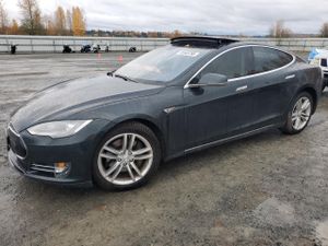 Tesla Model S 2013