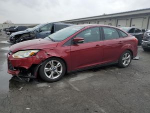 Ford Focus SE 2.0L 4 2014