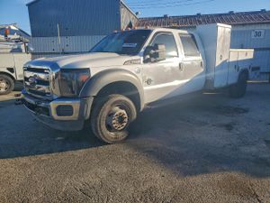 Ford F550 SUPER DUTY 6.7L 8 2015