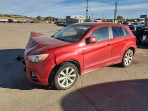 Mitsubishi Outlander SE 2.0L 4 2012