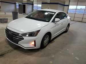 Hyundai Elantra SE 2.0L 4 2019