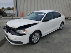 Volkswagen Jetta BASE 2.0L 4 2013