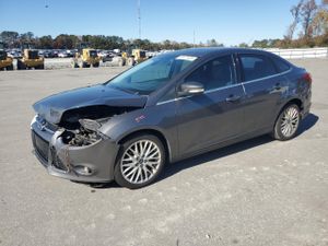 Ford Focus SEL 2.0L 4 2012
