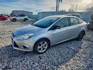 Ford Focus SE 2.0L 4 2014