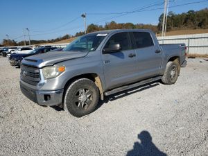 Toyota Tundra CREWMAX SR5 5.7L 8 2014