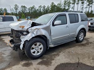 Nissan Pathfinder S 4.0L 6 2012