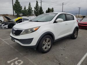 Kia Spectra BASE 2.4L 4 2013