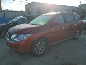 Nissan Pathfinder S 3.5L 6 2014