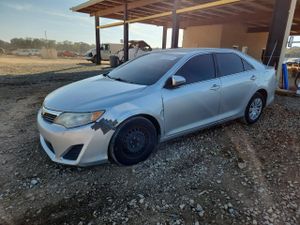 Toyota Camry BASE 2.5L 4 2012