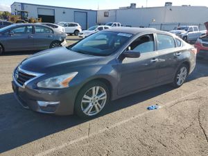Nissan Altima 3.5S 3.5L 6 2013