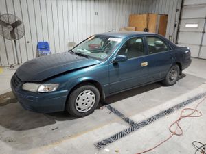 Toyota Camry CE 2.2L 4 1998