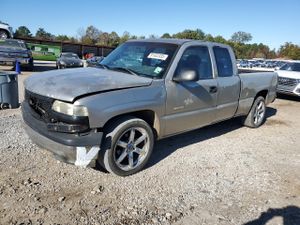 Chevrolet Silverado 1500 C1500 4.8L 8 2001