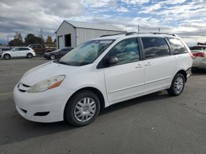 Toyota Sienna CE 3.5L 6 2008