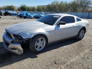 Ford Mustang 3.7L 6 2012