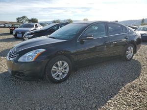 Nissan Altima BASE 2.5L 4 2010