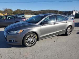 Ford Fusion SE 2.0L 4 2014