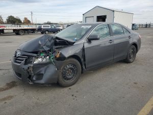 Toyota Camry BASE 2.5L 4 2010