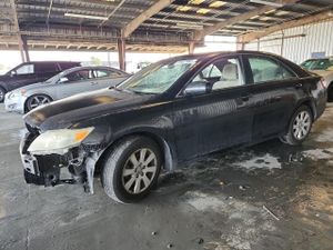 Toyota Camry BASE 2.5L 4 2011