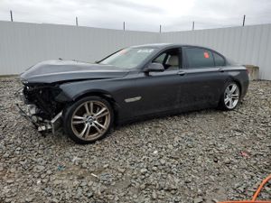 BMW 7 Series LXI 4.4L 8 2015