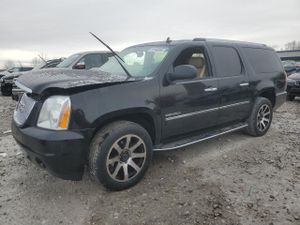 GMC Yukon DENALI 6.2L 8 2011