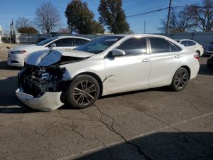 Toyota Camry LE 2.5L 4 2015