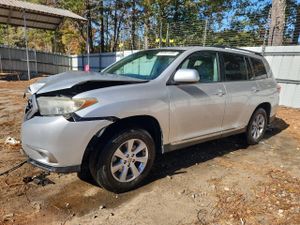 Toyota Highlander BASE 3.5L 6 2013