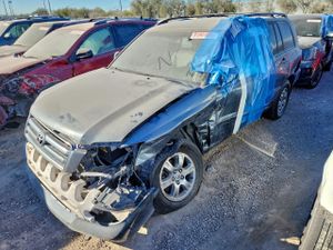Toyota Highlander LIMITED 3.3L 6 2005
