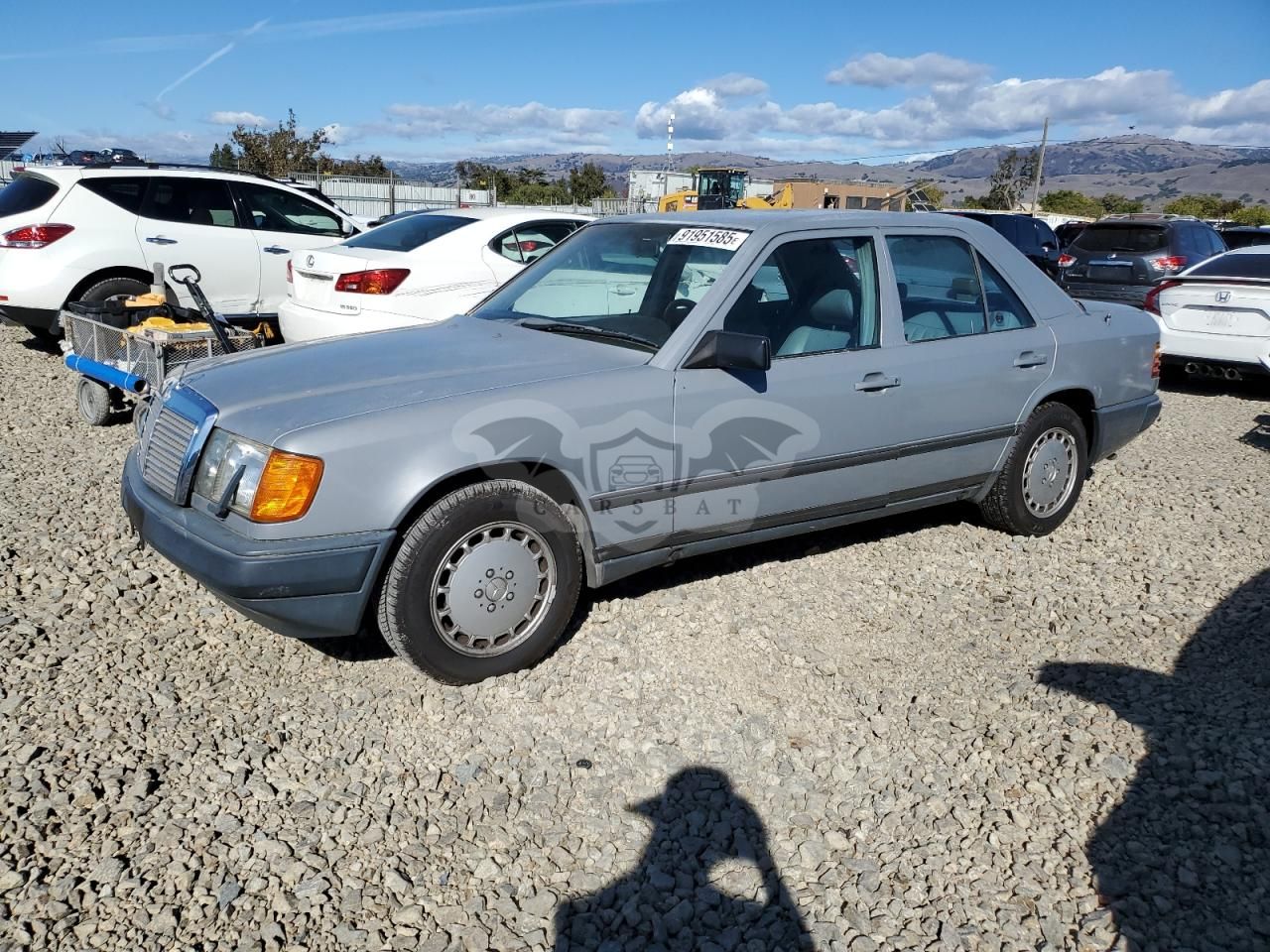 Mercedes-Benz 300 E 3.0L 6 1988