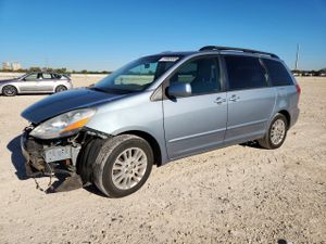 Toyota Sienna XLE 3.5L 6 2010