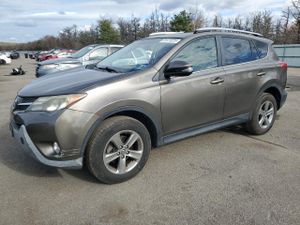 Toyota Rav4 XLE 2.5L 4 2015