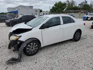 Toyota Corolla BASE 1.8L 4 2010