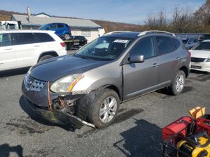 Nissan Rogue S 2.5L 4 2013