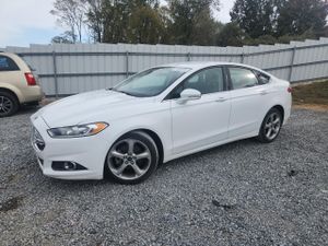 Ford Fusion SE 2.5L 4 2015