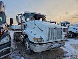 International 9000 Series 9100I 6 2002