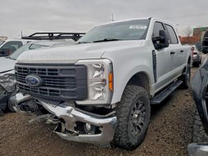 Ford F-250 SUPER DUTY 6.8L 8 2023