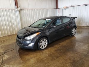 Hyundai Elantra GLS 1.8L 4 2013